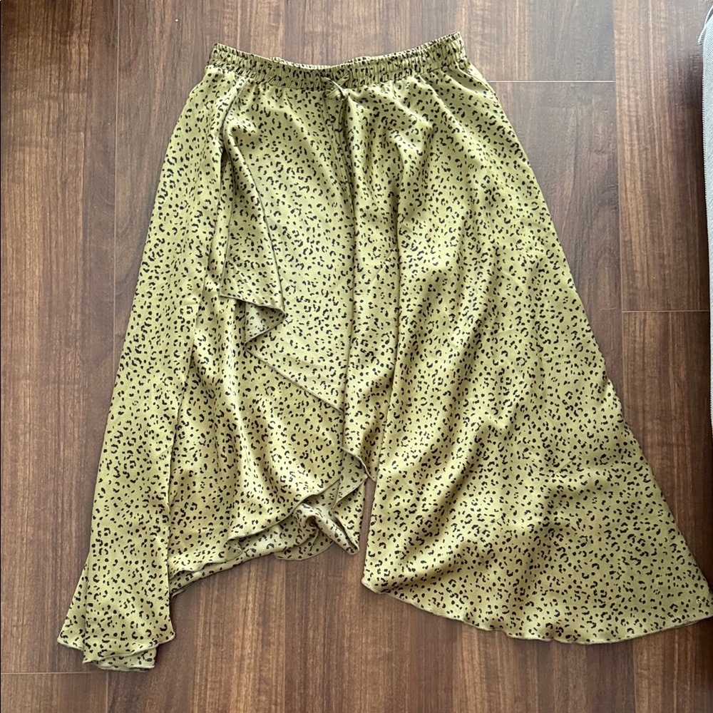 Dex Olive Green Leopard-Print High-Low Skirt